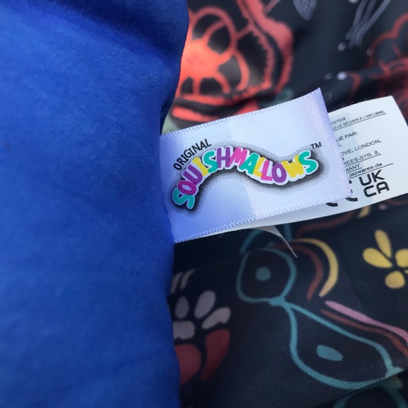 Squishmallows 8” Miss Vi the Axolotl, Light/Dark Blue Ombré - Picture 5 of 7